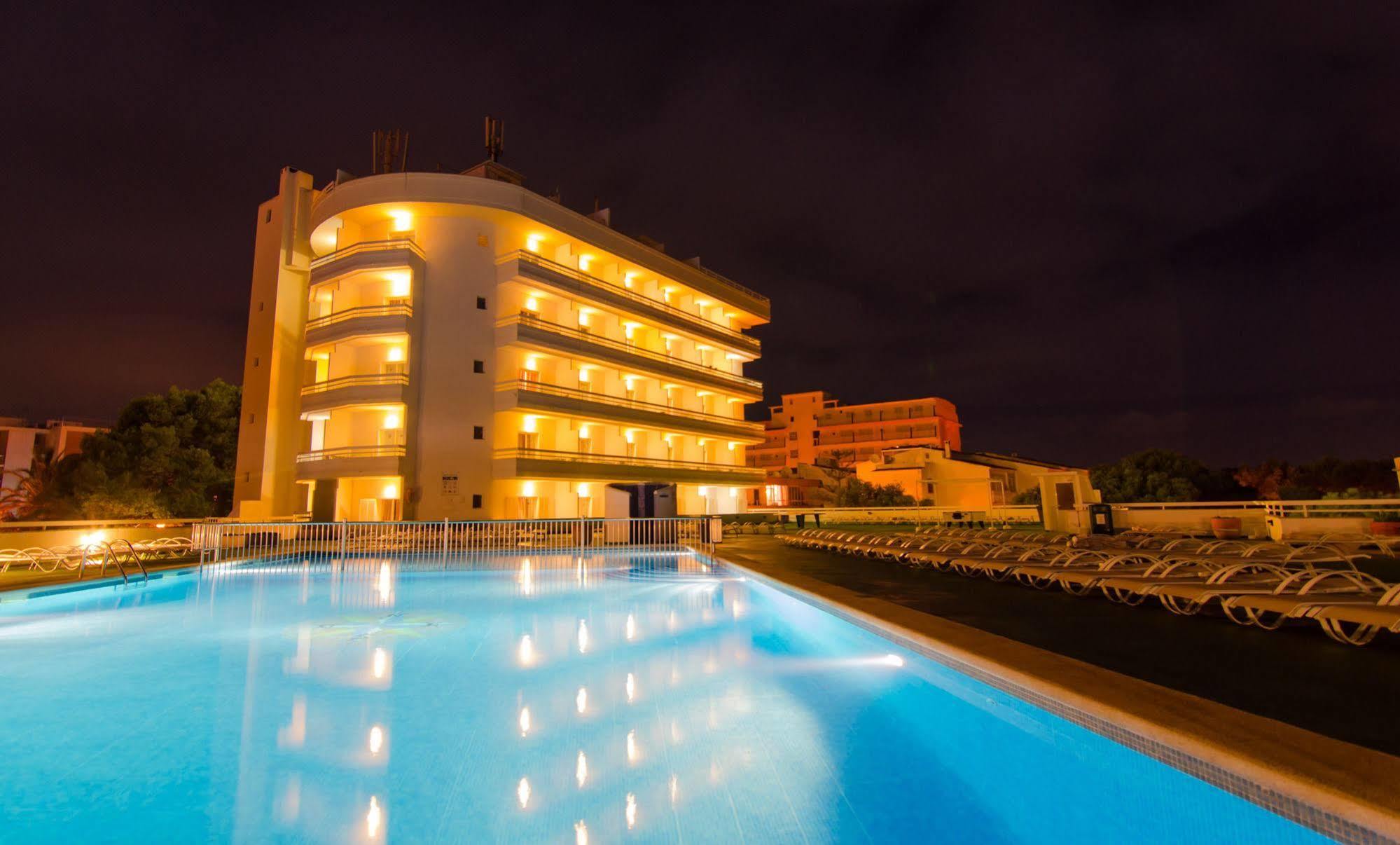 Hotel Bellevue Belsana à Portocolom  Extérieur photo